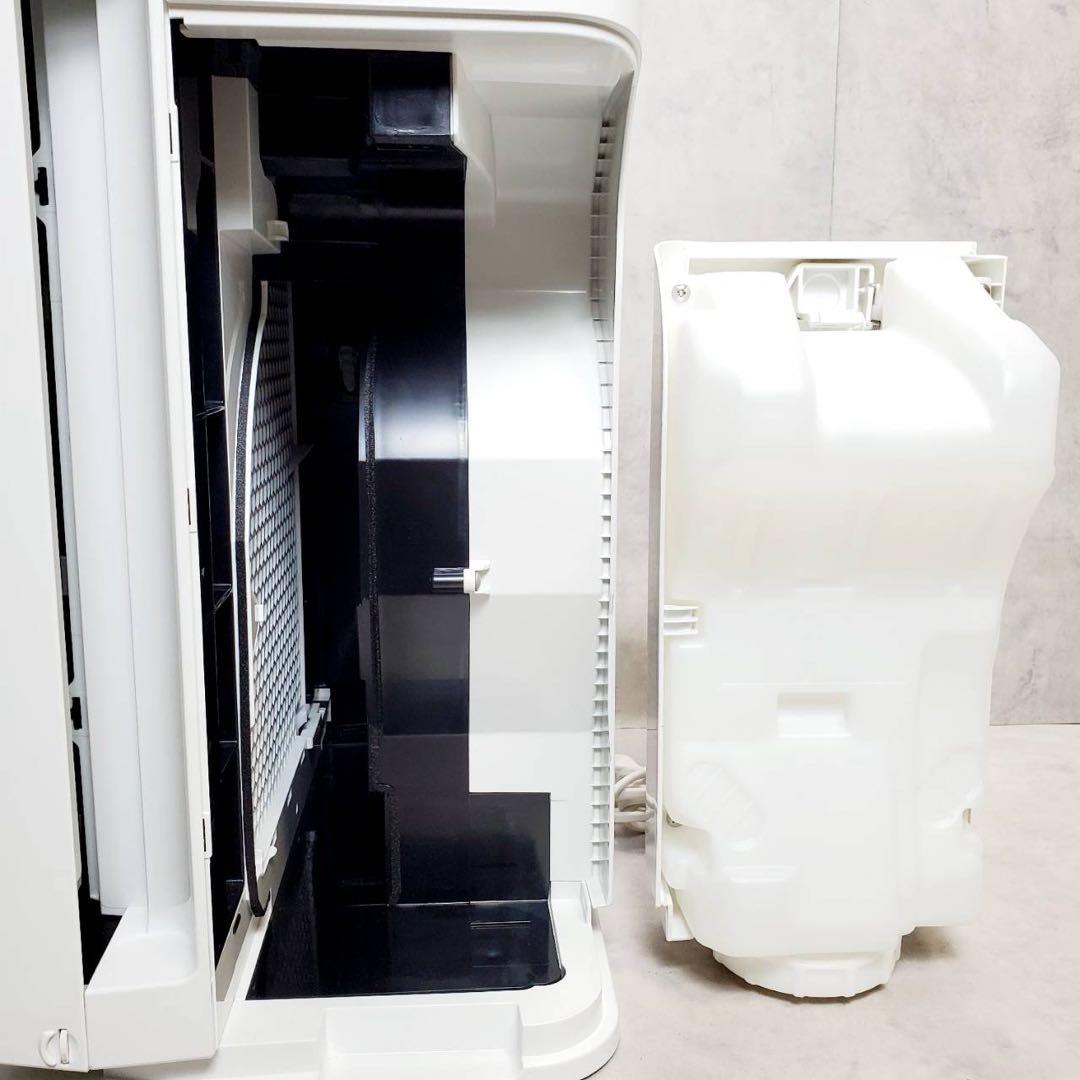 【美品】ダイキン 加湿ストリーマ空気清浄機 MCK70XKS-W 31畳対応