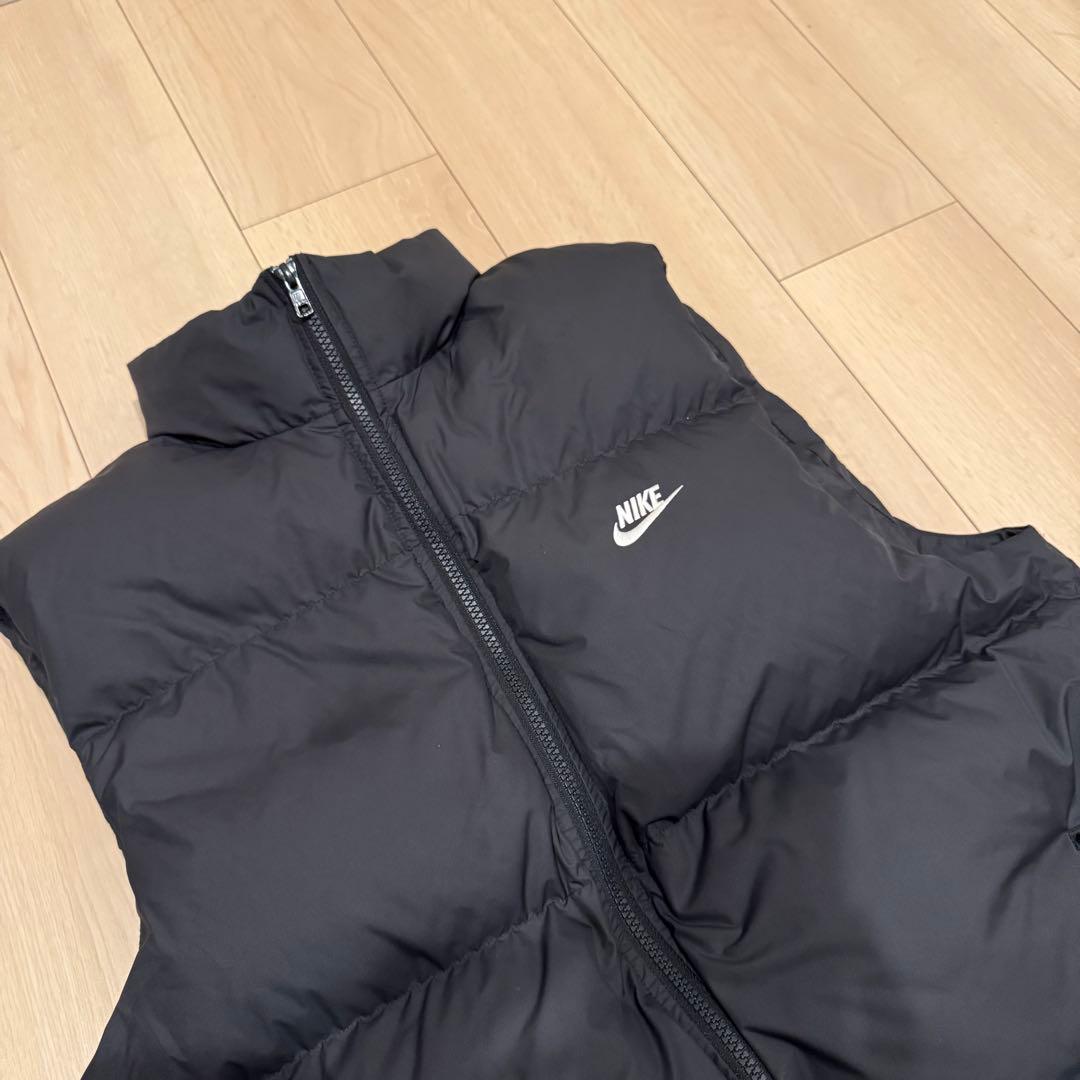 NIKE ナイキ　ダウンベスト　ブラック　L
