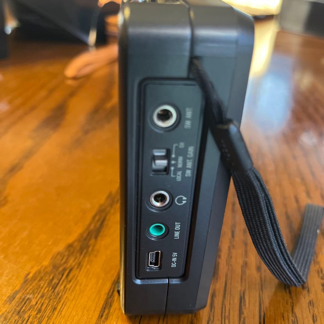 TECSUN高感度短波ラジオPL-880