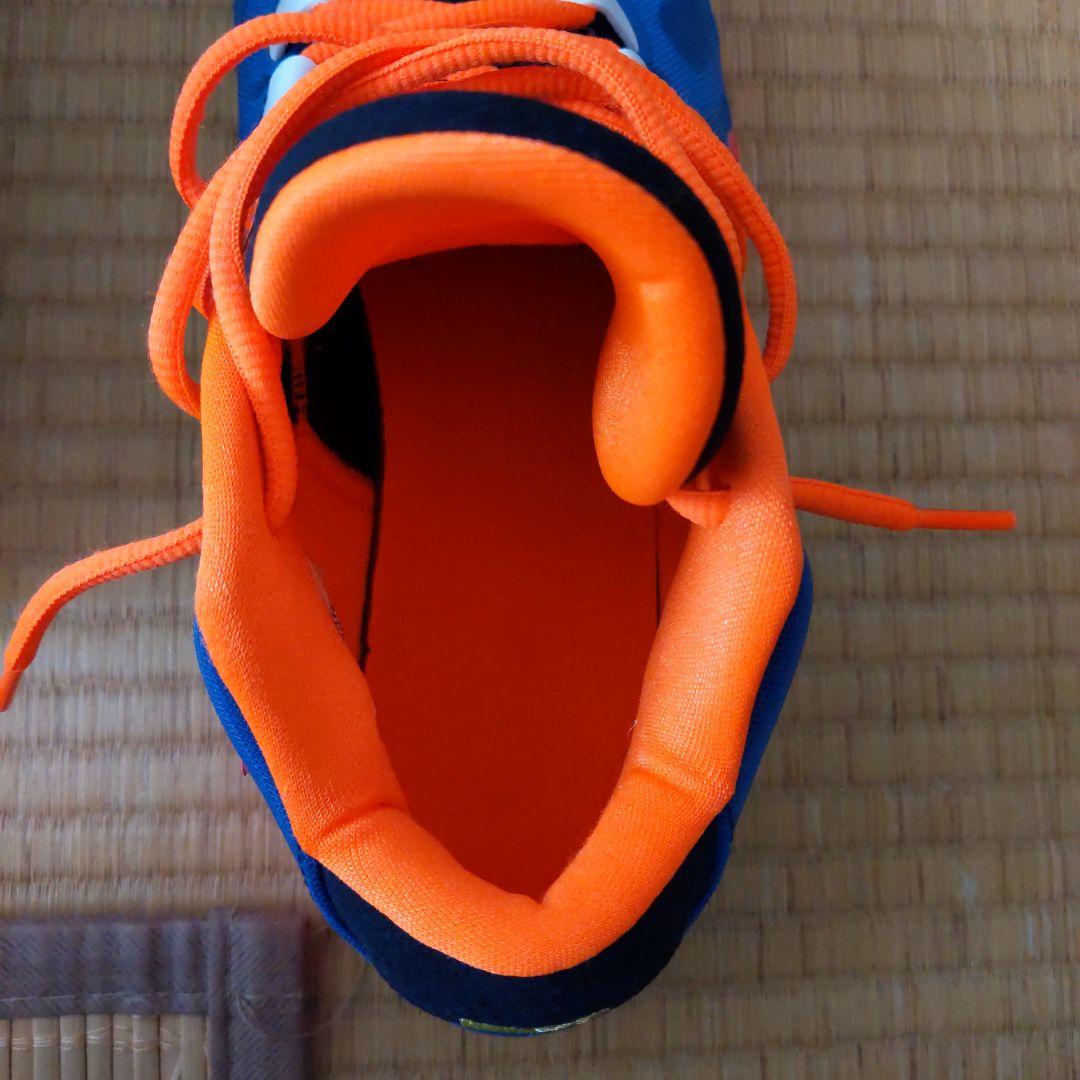 ヤニス　フリーク1 マルチカラー