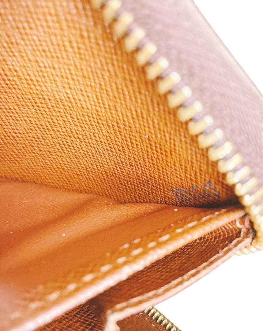 【ジャンク】LOUIS VUITTON モノグラム ジッピーウォレット☆鑑定済み