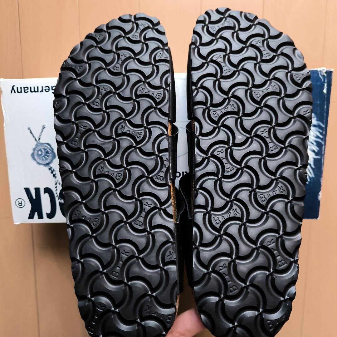 【新品】Birkenstock Pisa ブラック サンダル 39サイズ