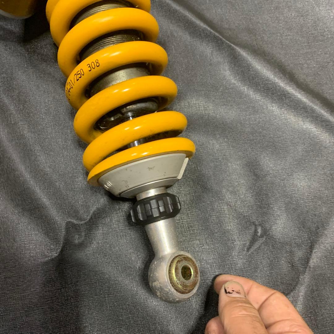 オーリンズリアサス　HONDA X11に装着、取り外しused