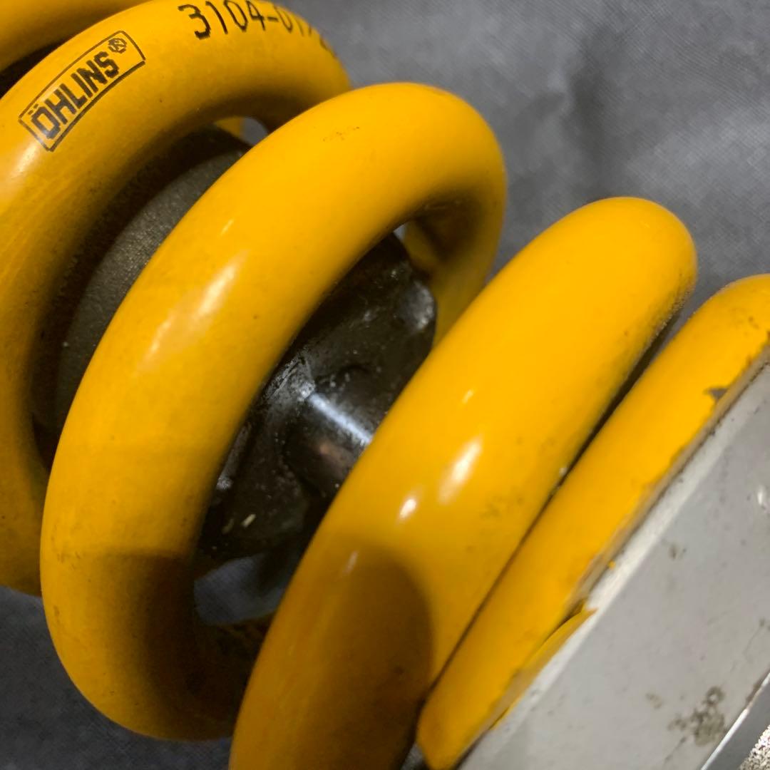 オーリンズリアサス　HONDA X11に装着、取り外しused