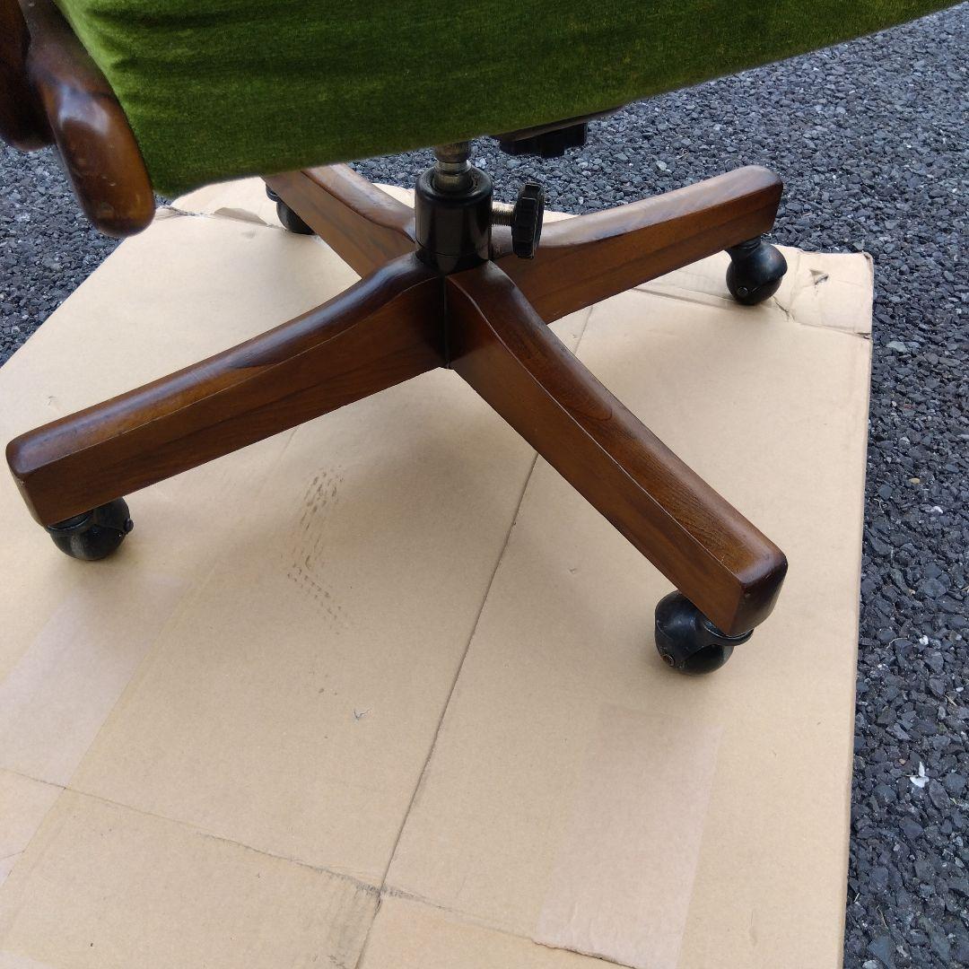 カリモク カリモク60　ヴィンテージ・デスクチェア　役員用チェア　回転椅子