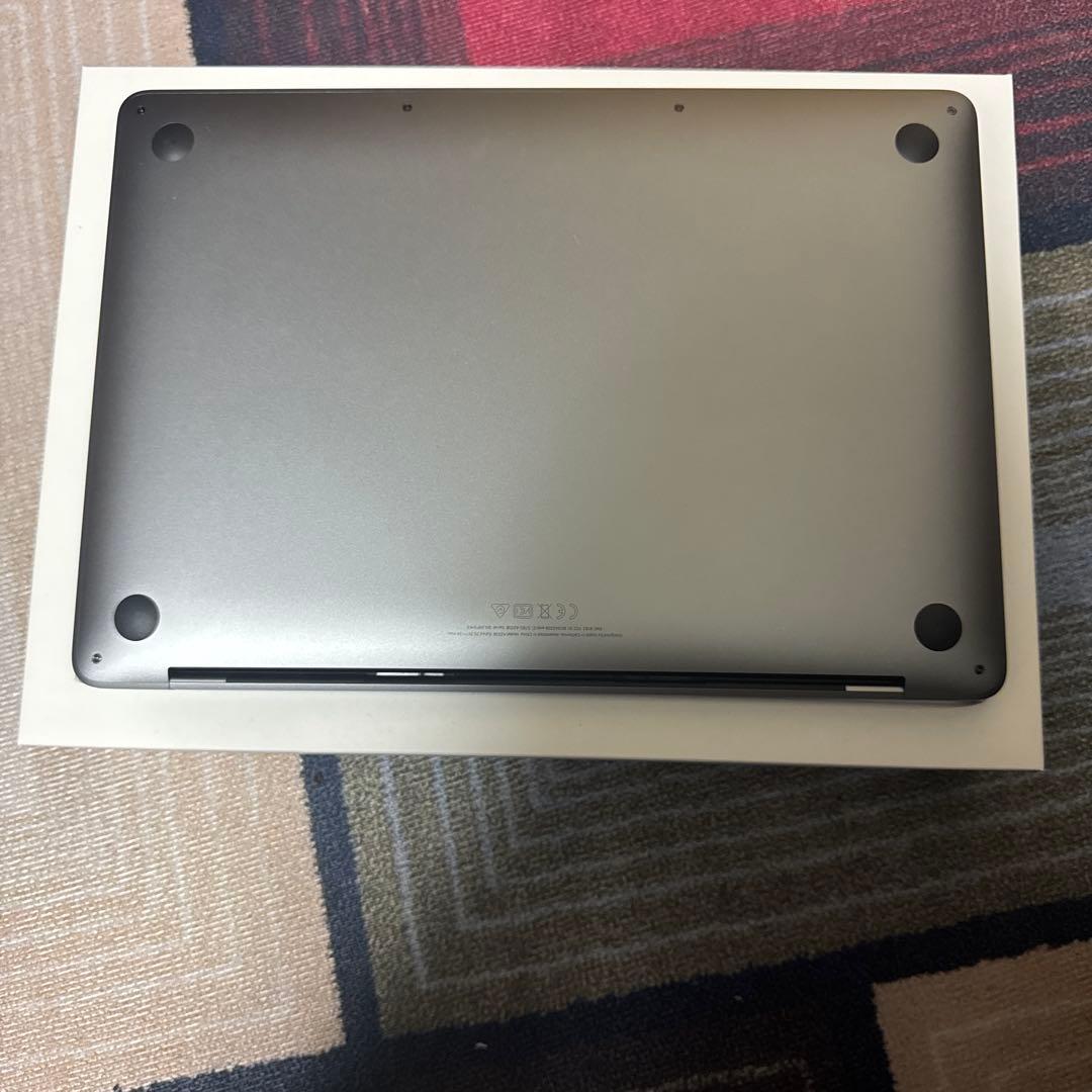 Apple MacBook Pro 13インチ M2 2022