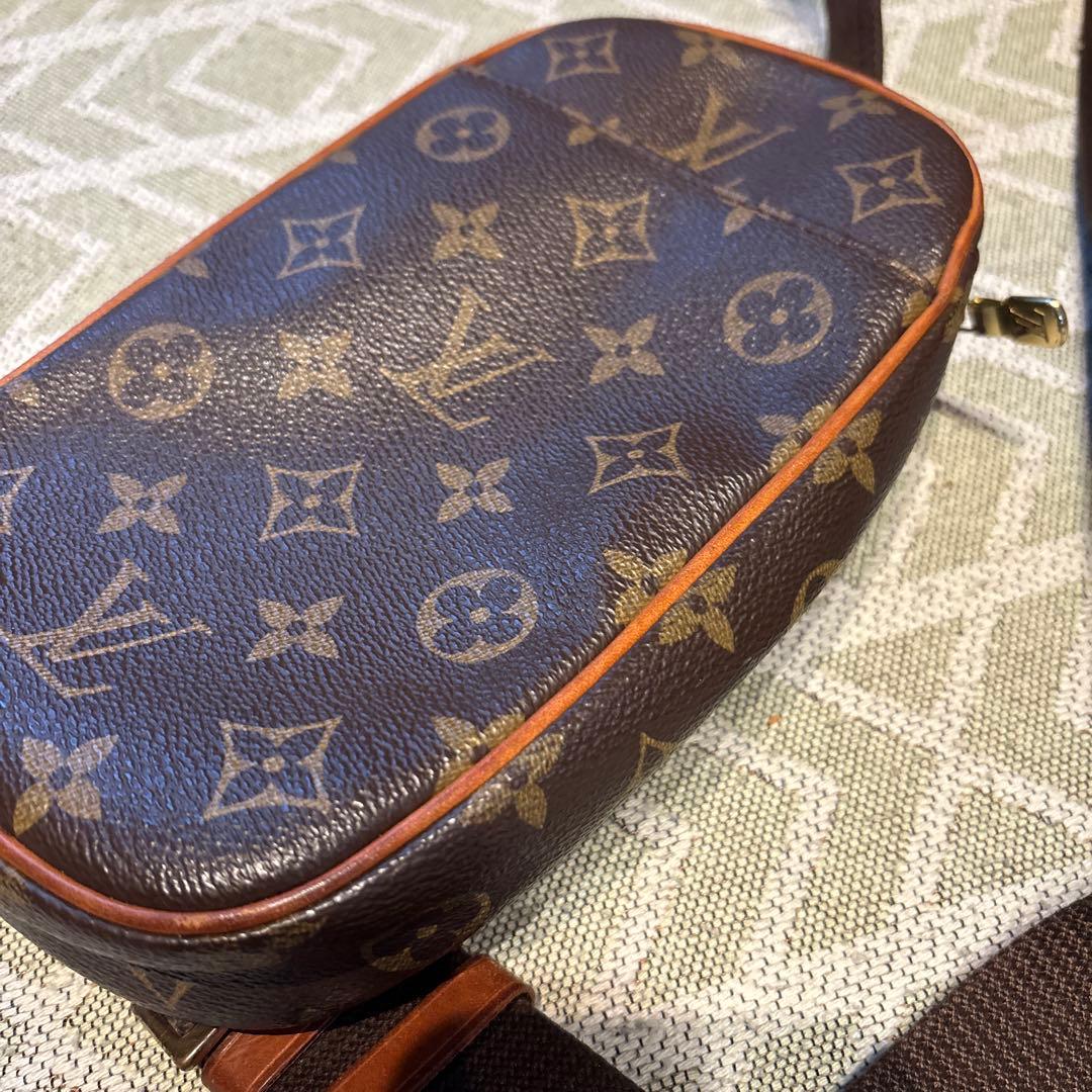 M*n様 LOUIS VUITTON ルイヴィトン　ショルダーバッグ