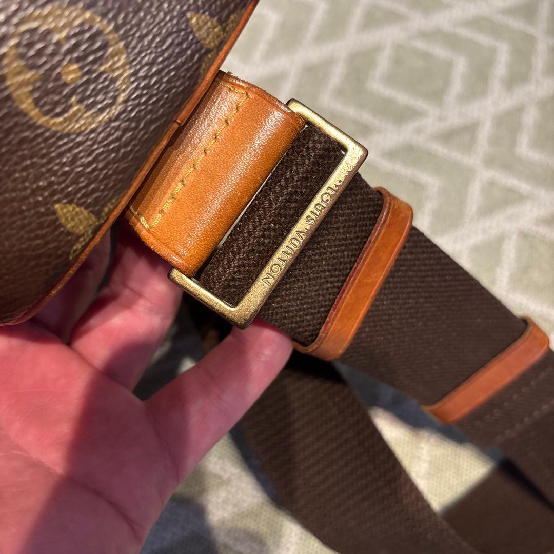 M*n様 LOUIS VUITTON ルイヴィトン　ショルダーバッグ