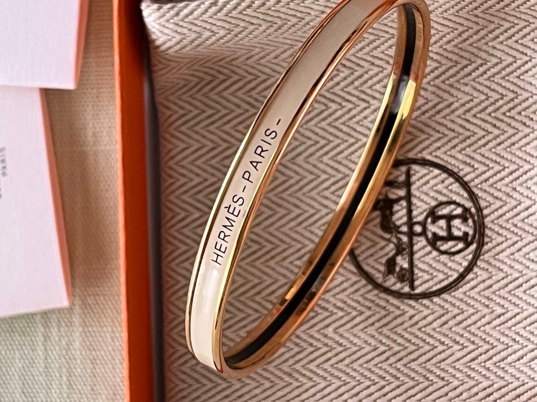 おいもろさんです　エルメス　ユニ　クレーム　ピンクゴールド　70