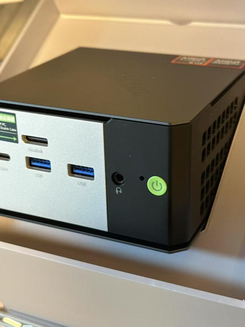 AMD Ryzen™ Al 9 HX 370 EVO-X1 AI Mini PC