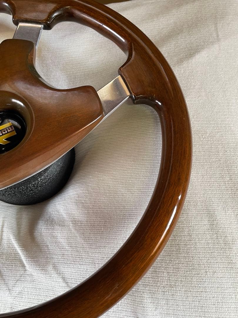 MOMOアストラ ウッド ステアリング 希少 美品