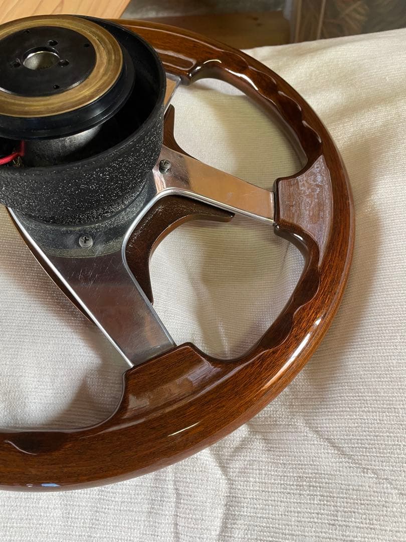 MOMOアストラ ウッド ステアリング 希少 美品