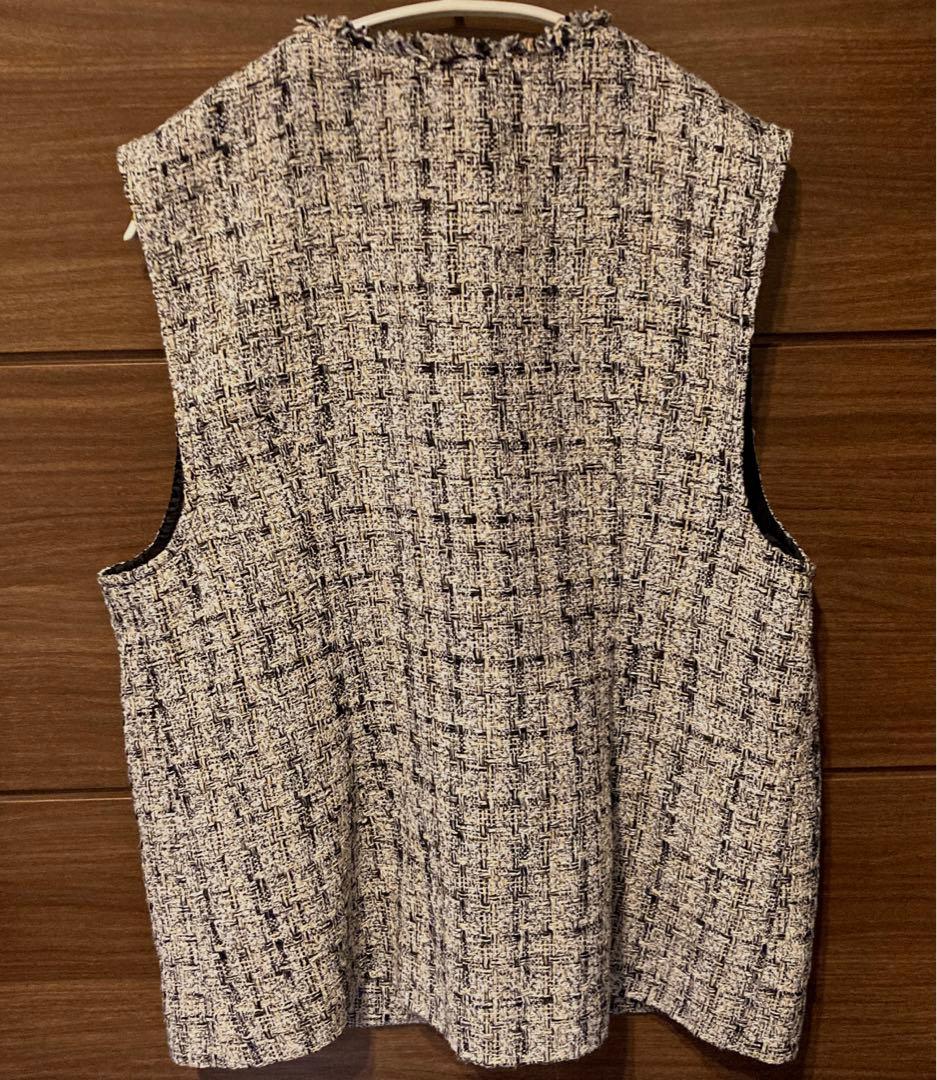 【美品】INDIVI ミックス ツイードジレ 大きいサイズ 13号 金ボタン