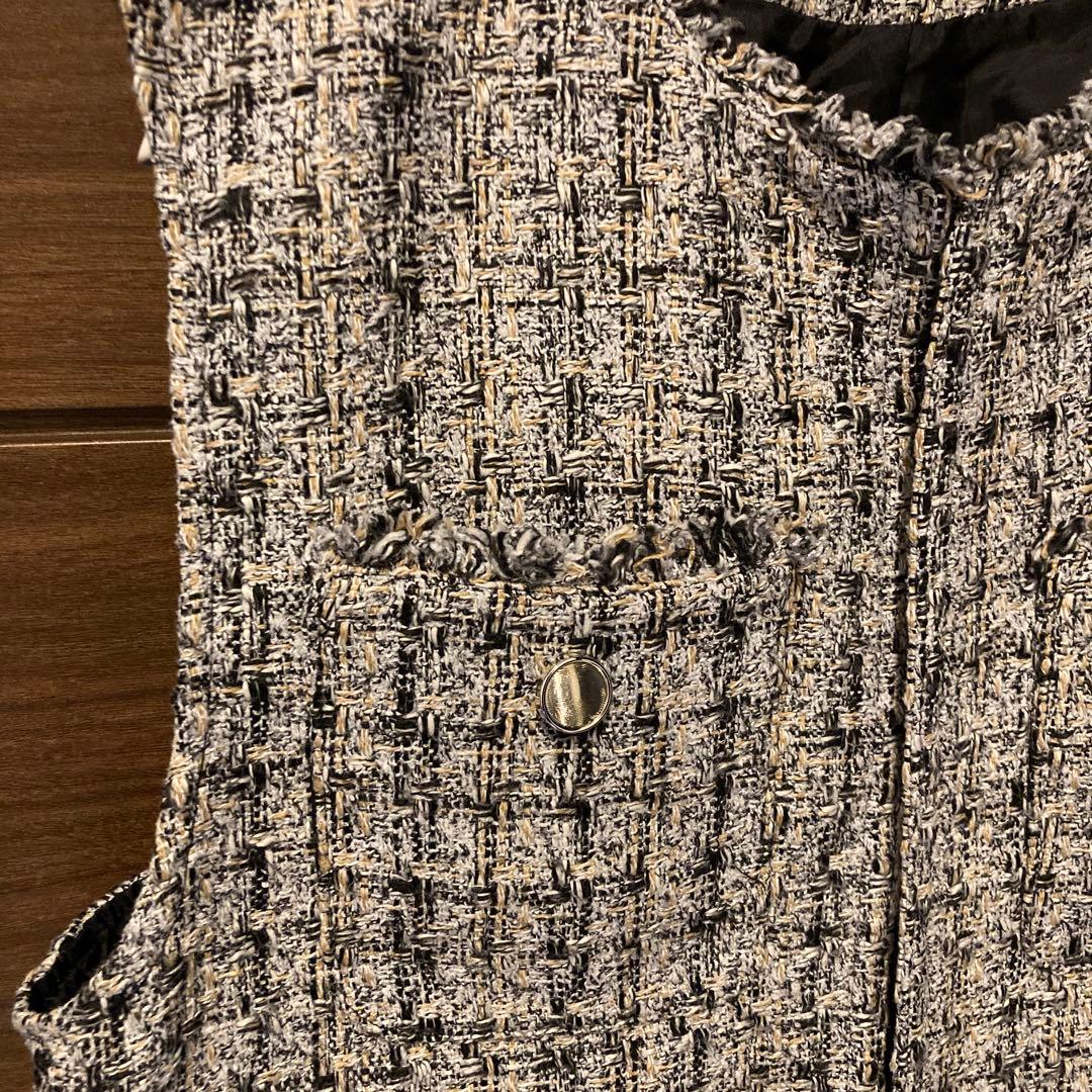 【美品】INDIVI ミックス ツイードジレ 大きいサイズ 13号 金ボタン
