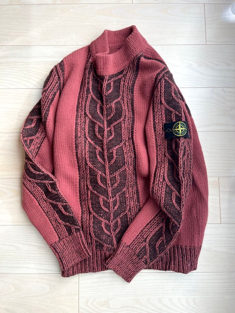 美品　Stone  ケーブル ニットセーター　L