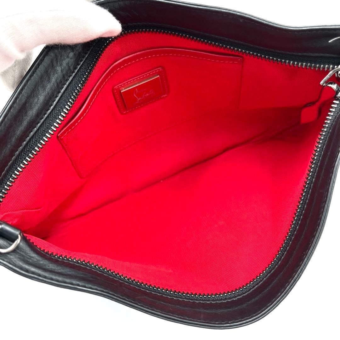 【極美品】クリスチャンルブタン クラッチバッグ マルチカラースタッズ レザー 黒