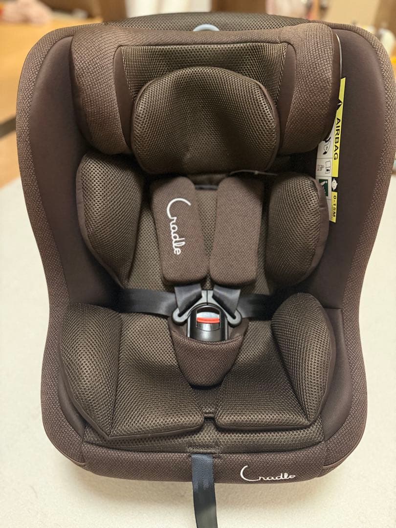 【未使用】Cradle カルート チャイルドシート　3点式シートベルト
