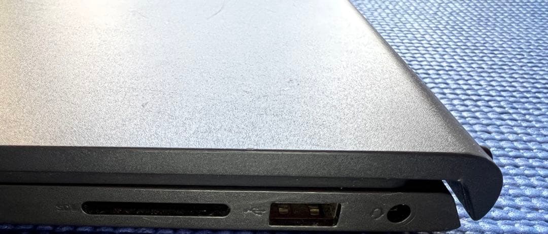 Dell Inspiron 15 3511 ノートPC