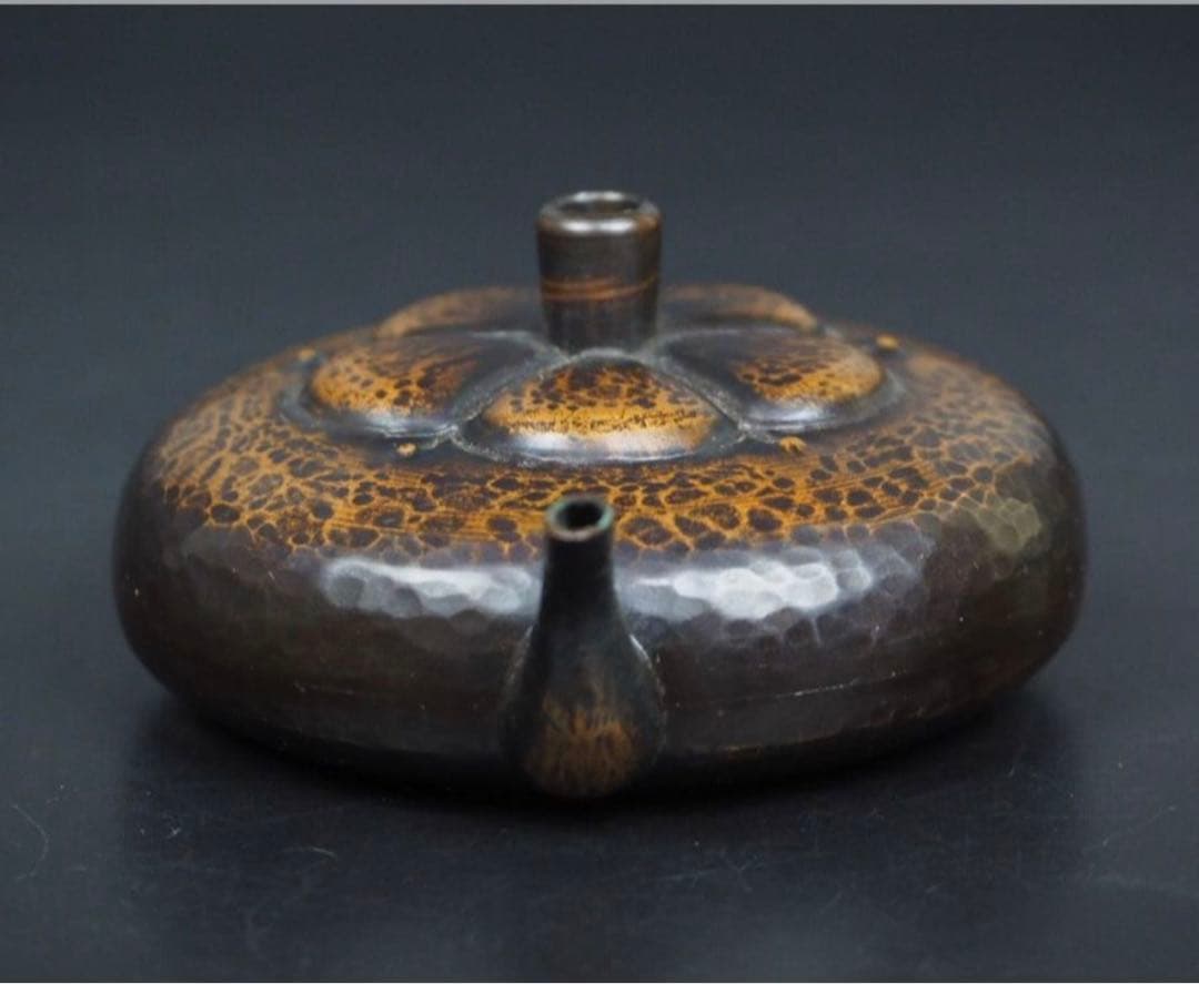 送料無料　明治金工 華石作 鎚目梅花模様水滴 珍品書道具