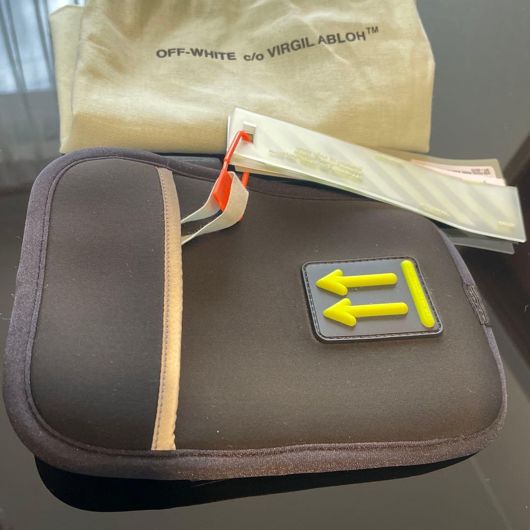Off-White オフホワイト ポーチ　ARM　Pouch　ミニバック