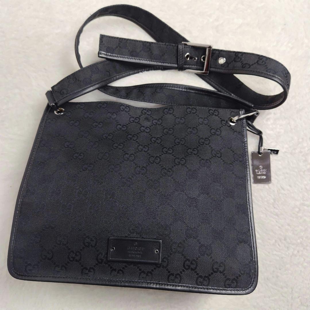 ✨美品✨GUCCI　グッチ　ショルダーバッグ　GG柄　キャンバス　レザー　黒