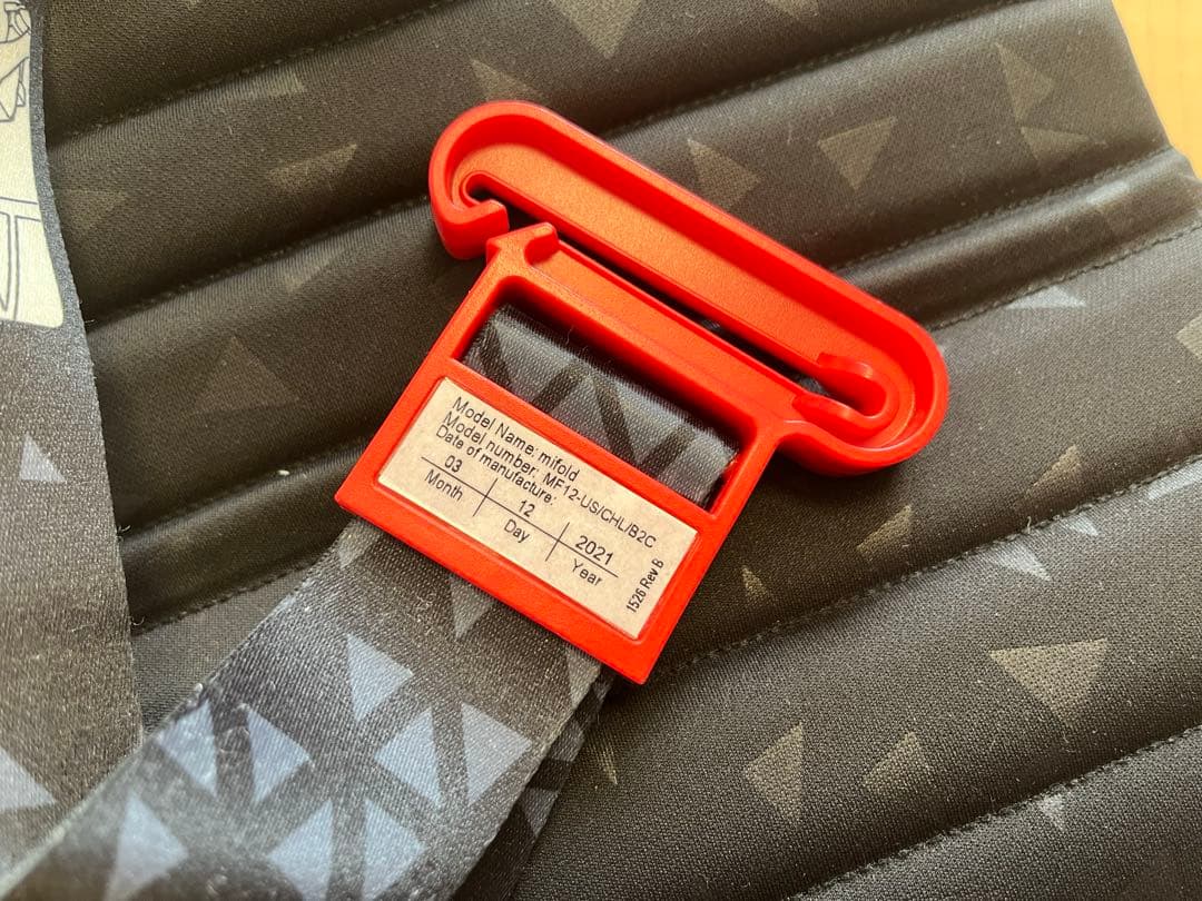 mifold チャイルドシート FMVSS アメリカ