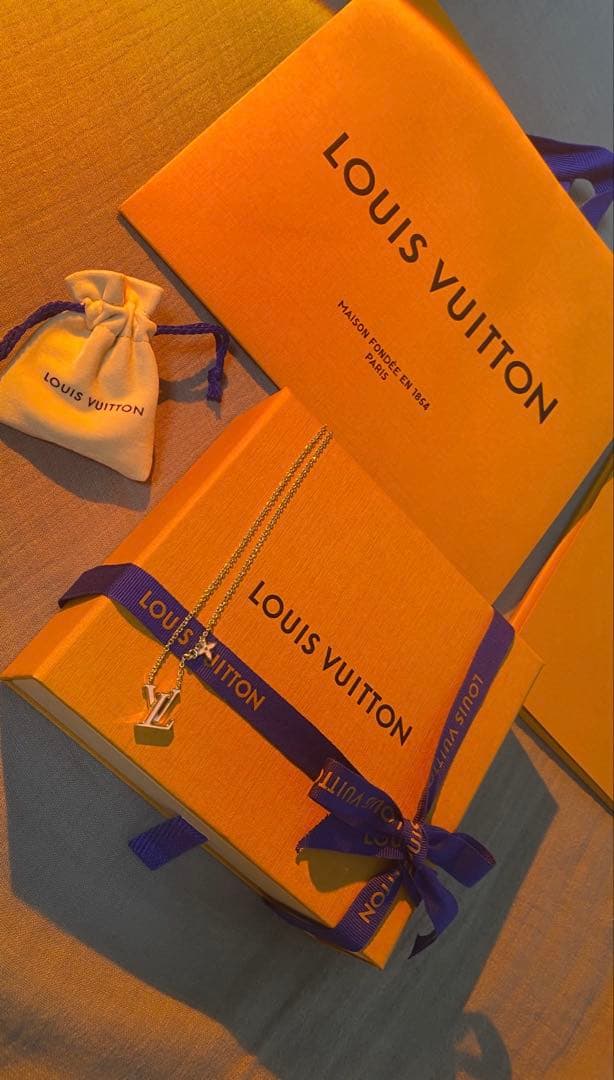 ルイヴィトン ネックレス