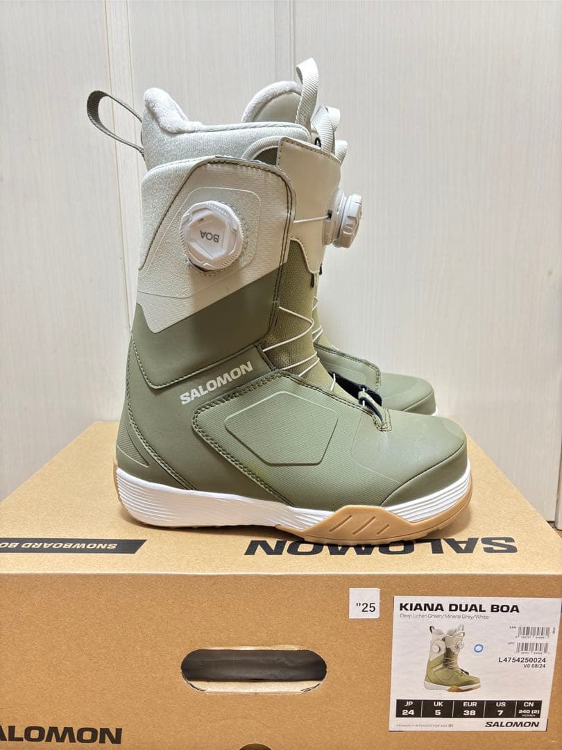 24-25NEWモデル SALOMON スノーボードブーツ KIANA BOA