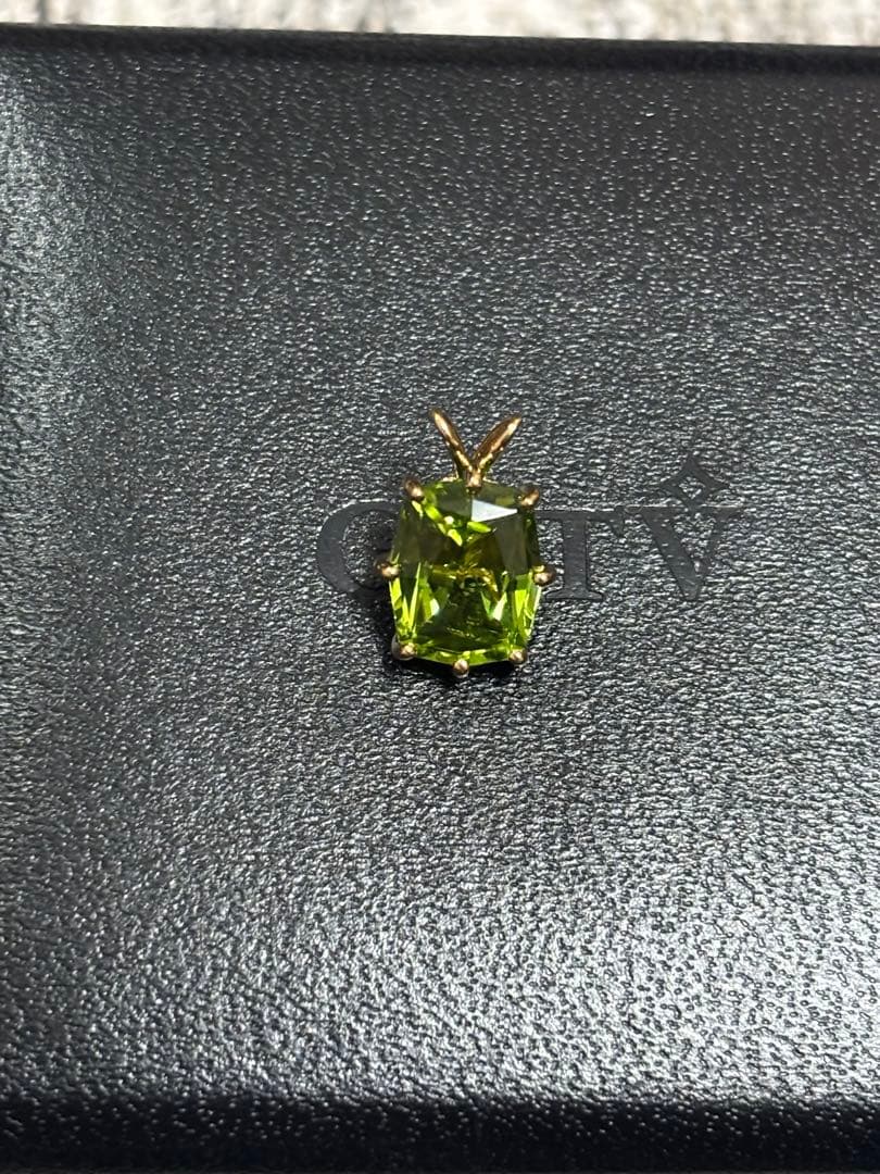 完売　お得！GSTV 18K ペリドットペンダントトップ