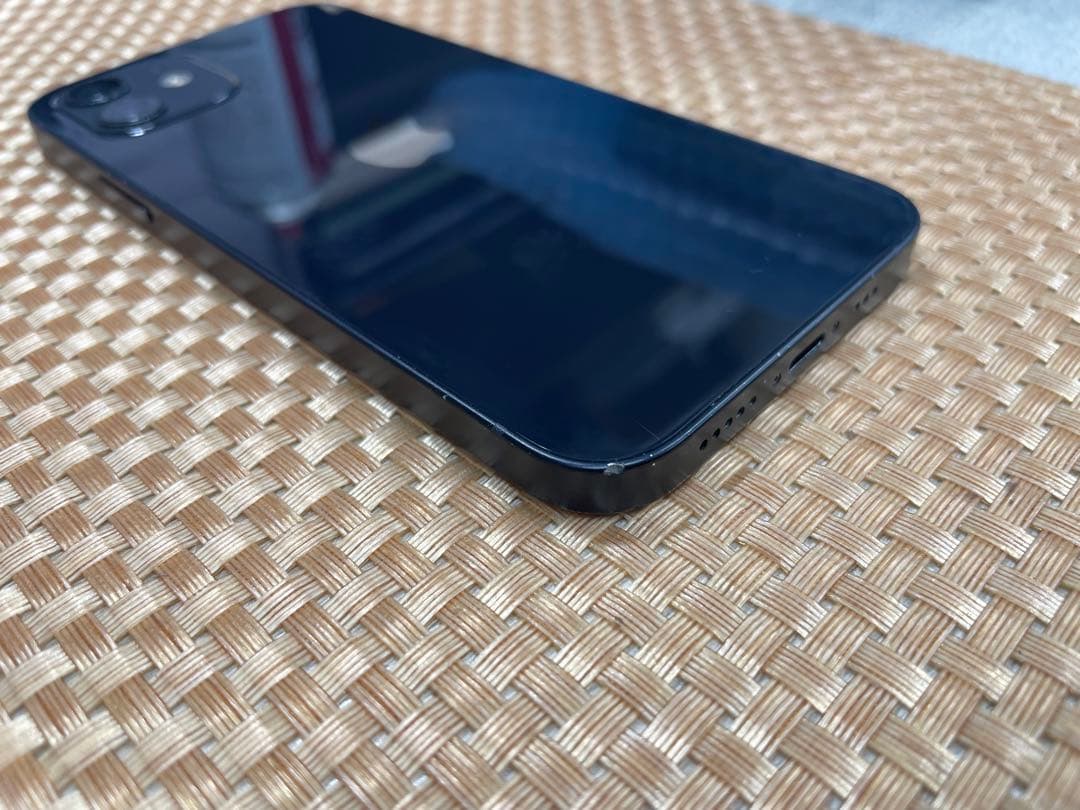 iPhone 12 128 GB ブラック SIMフリー【3423】