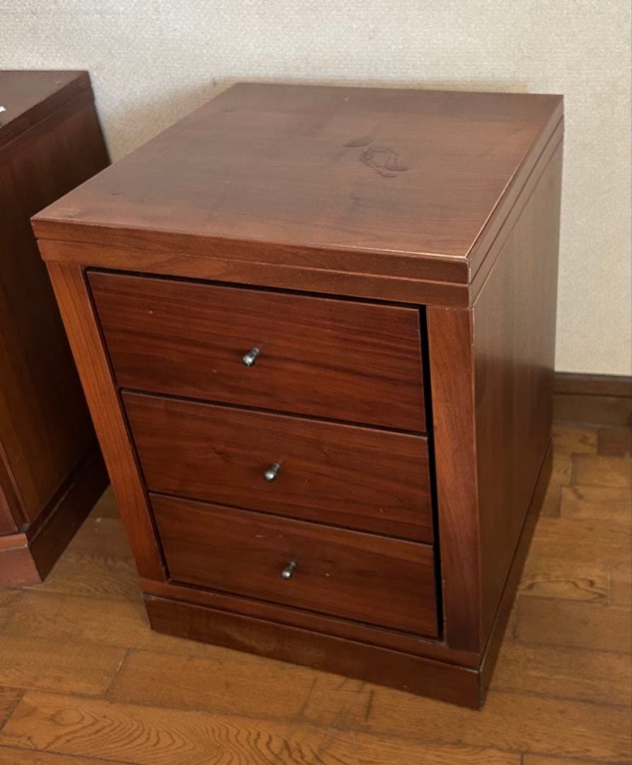 マルニ　ウォールナット　ダークブラウン キャビネット2本　中央部分は除く