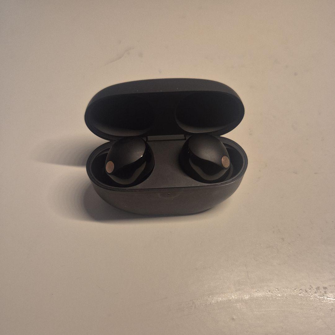 SONY WF-1000XM5　専用ケース付き