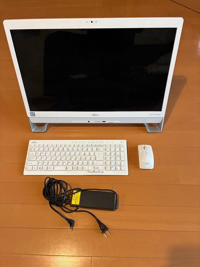 FMV F70YDM23インチ地デジ付windows10