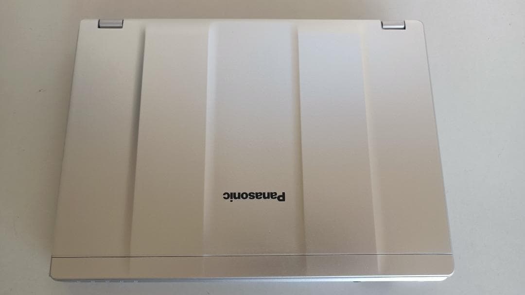 ノートパソコンpanasonic第七世代Core i5 SSD256Gメモリ8G