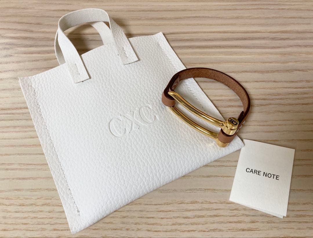 新品未使用☆ CXC シーエックスシー　レザーゴールドブレスレット