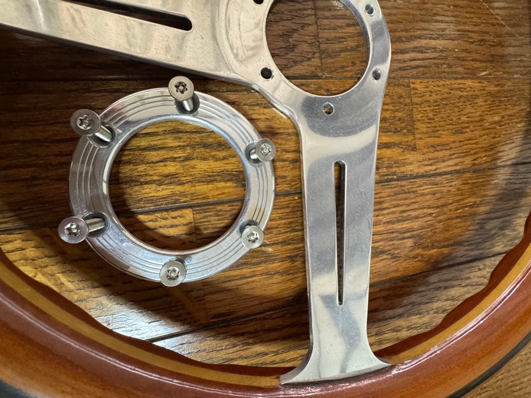 希少　ナルデイ　ステアリング　36ミリ　ウッド