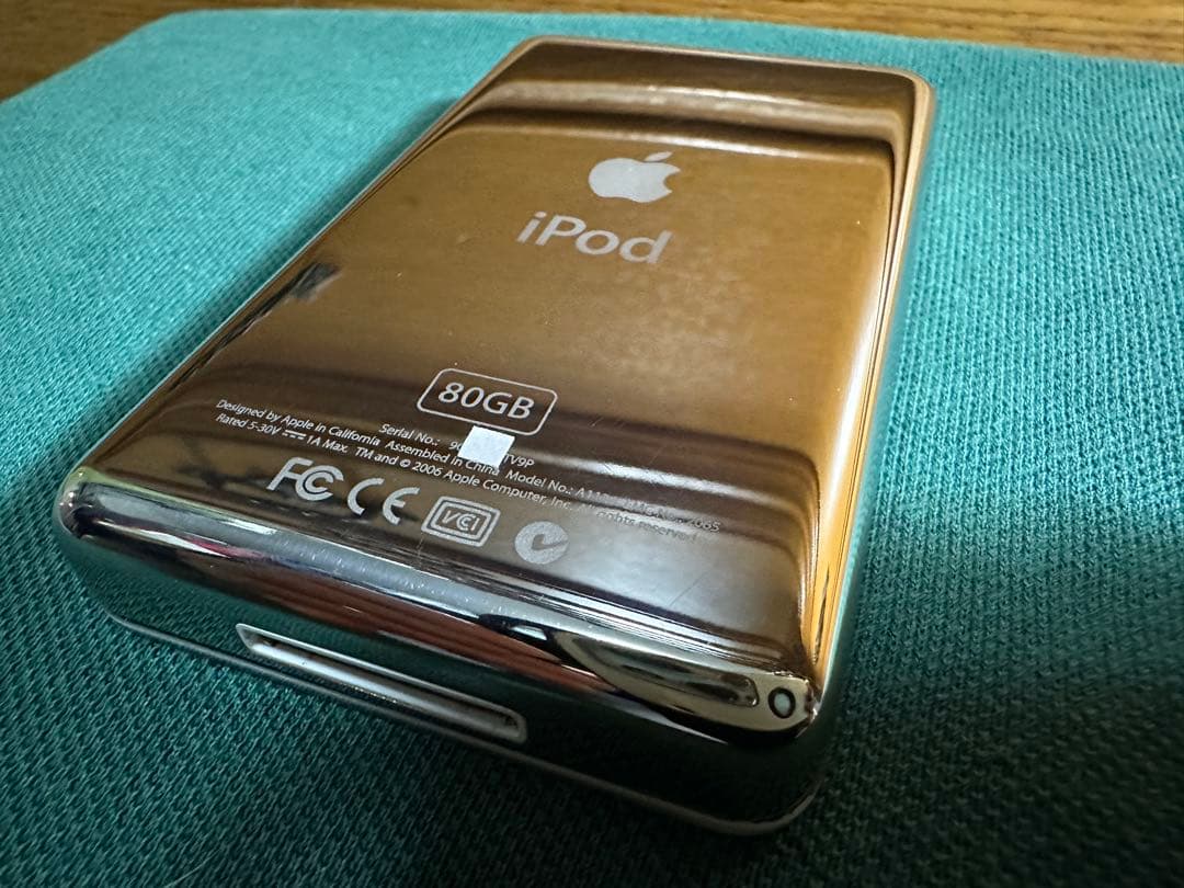 きれいな iPod Classic 5.5世代　80GB MA448J