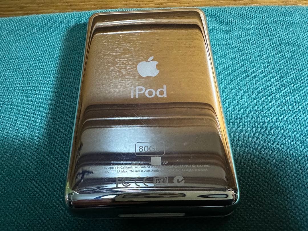 きれいな iPod Classic 5.5世代　80GB MA448J