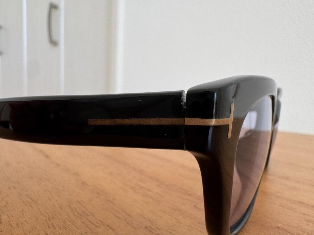 トムフォード サングラス ブラック FT5178-F