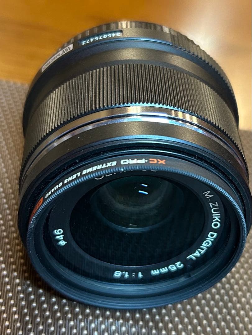 M.ZUIKO DIGITAL 25mm f1.8レンズ　ブラック