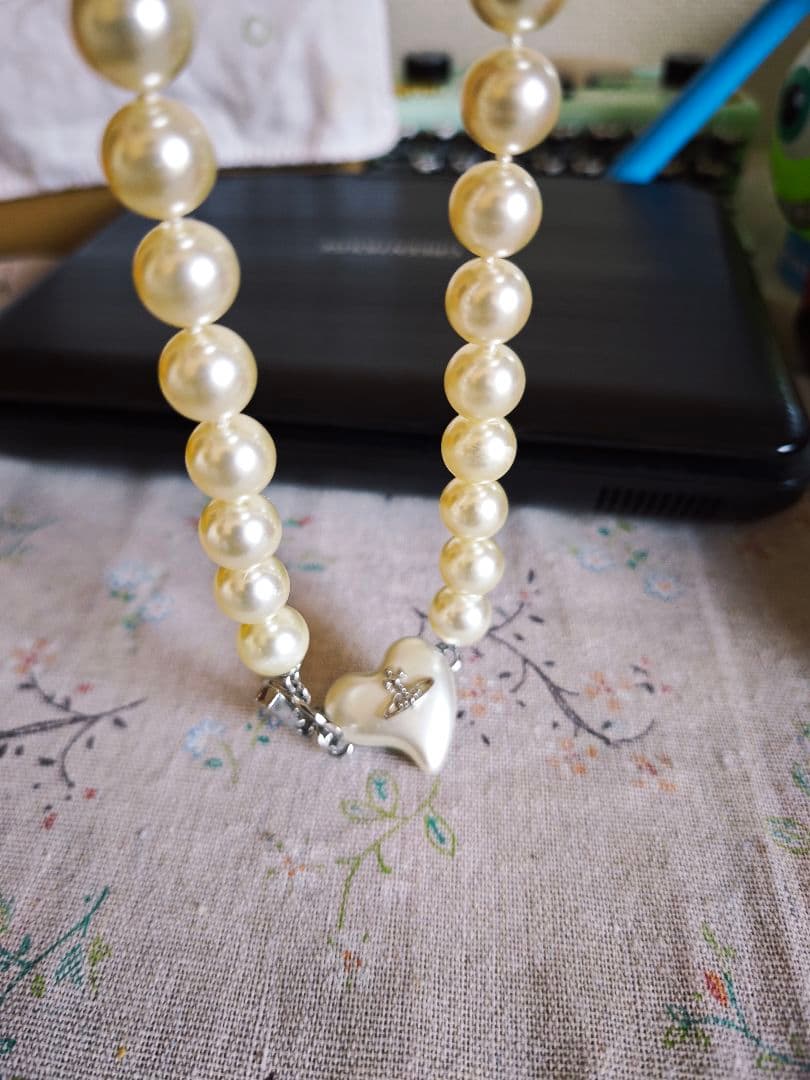 Vivienne Westwood パールネックレス ハートチャーム付き