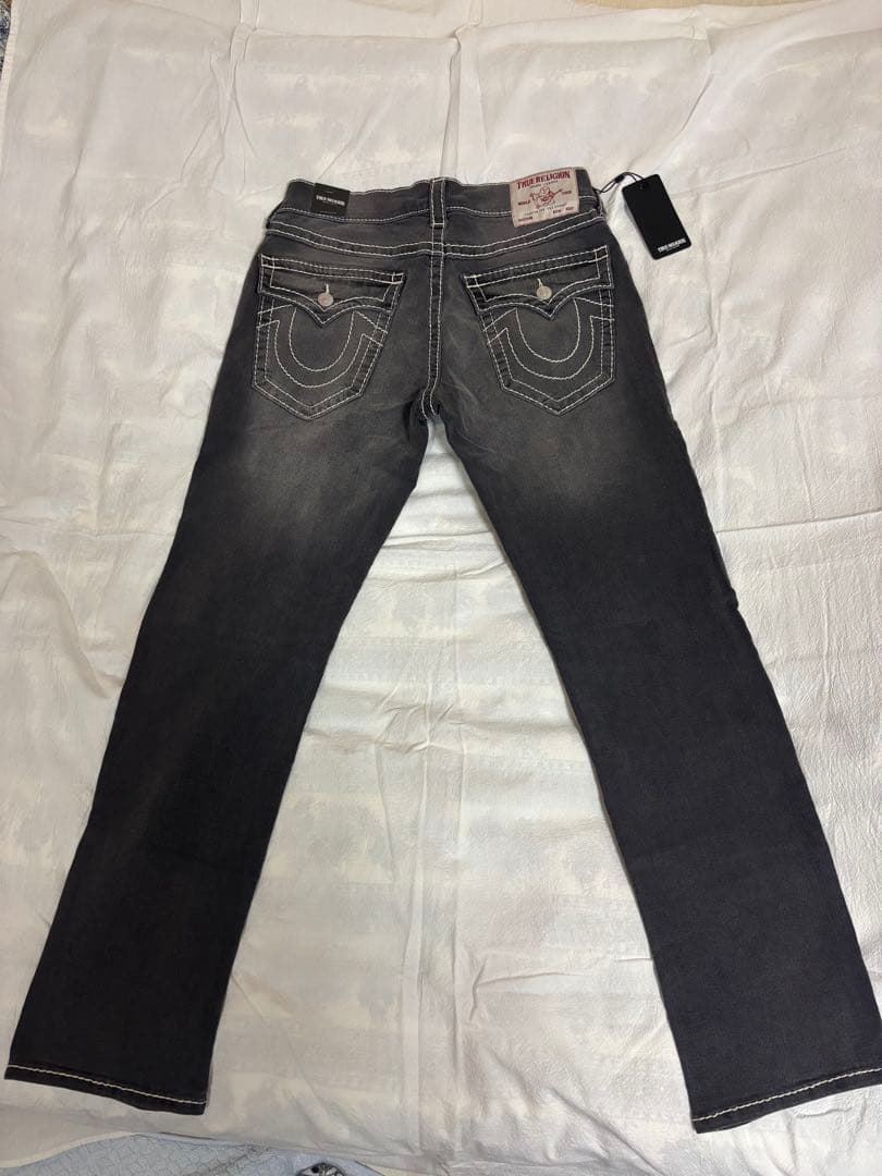 新品TRUE RELIGION Geno グレー 新品タグ付き