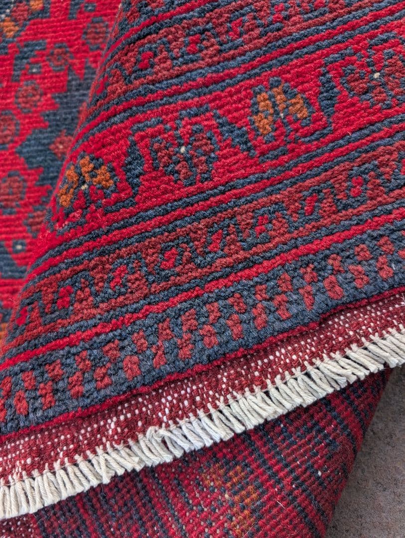 ヴィンテージ　トライバルラグ　赤　トルクメン　アフガニスタン　手織り絨毯