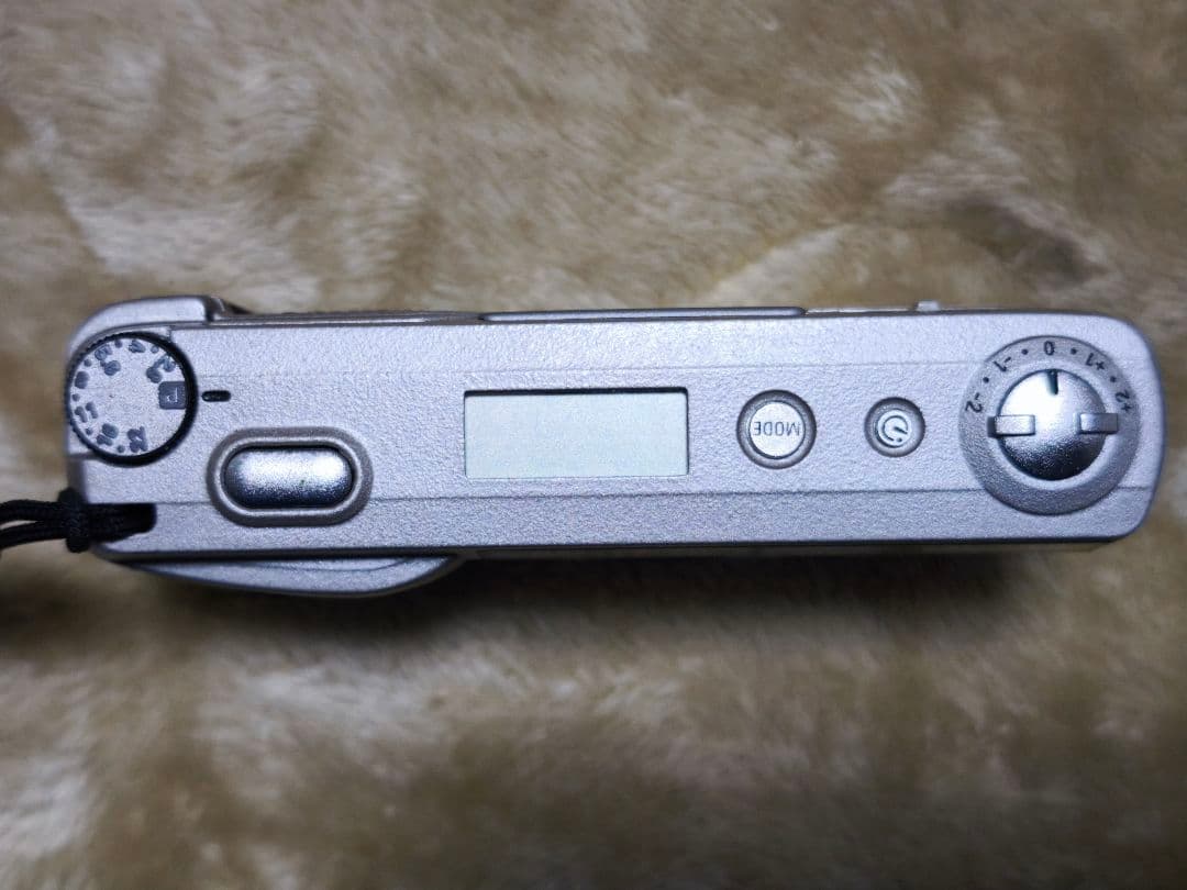 【超美品、箱付き】リコー　フィルムカメラ　GR1date　シルバー