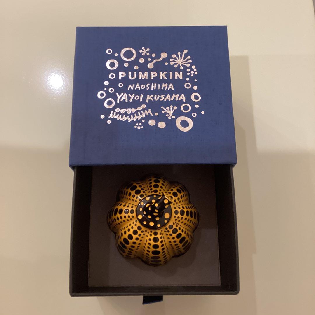 草間彌生　パンプキン　オブジェ　直島限定　黄色