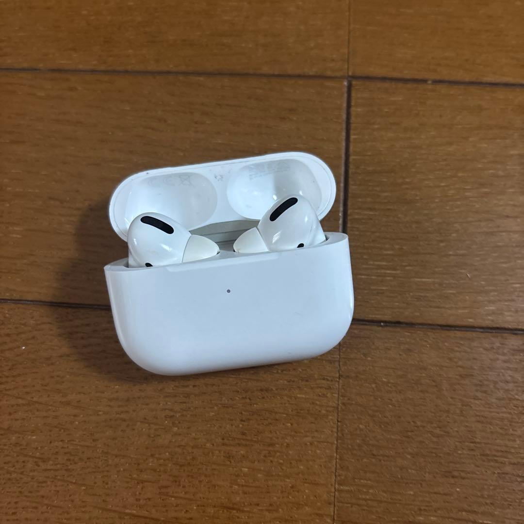 AirPods Pro ホワイト 本体と充電ケース
