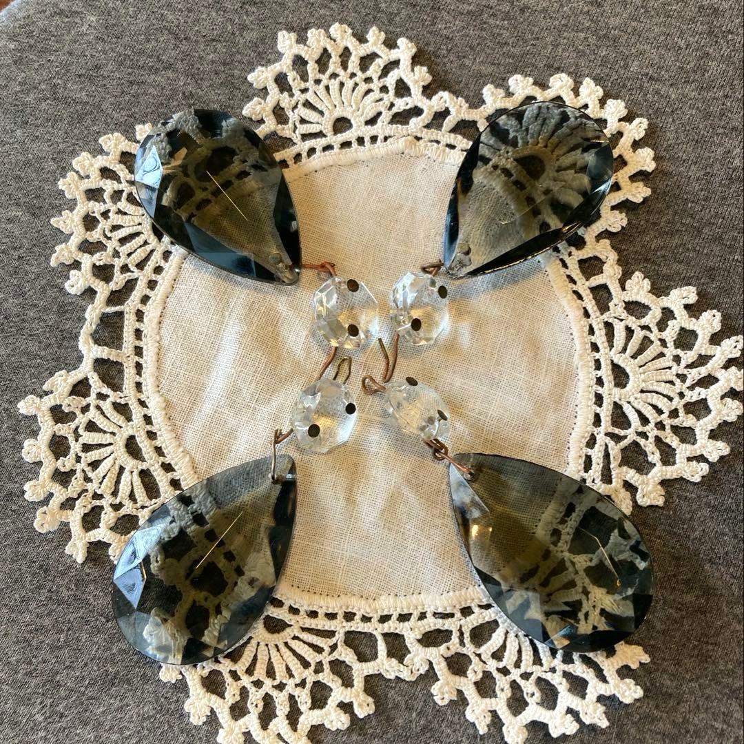 ウランガラス 【ブラックウラン】　1920年　シャンデリアドロップ　フランス