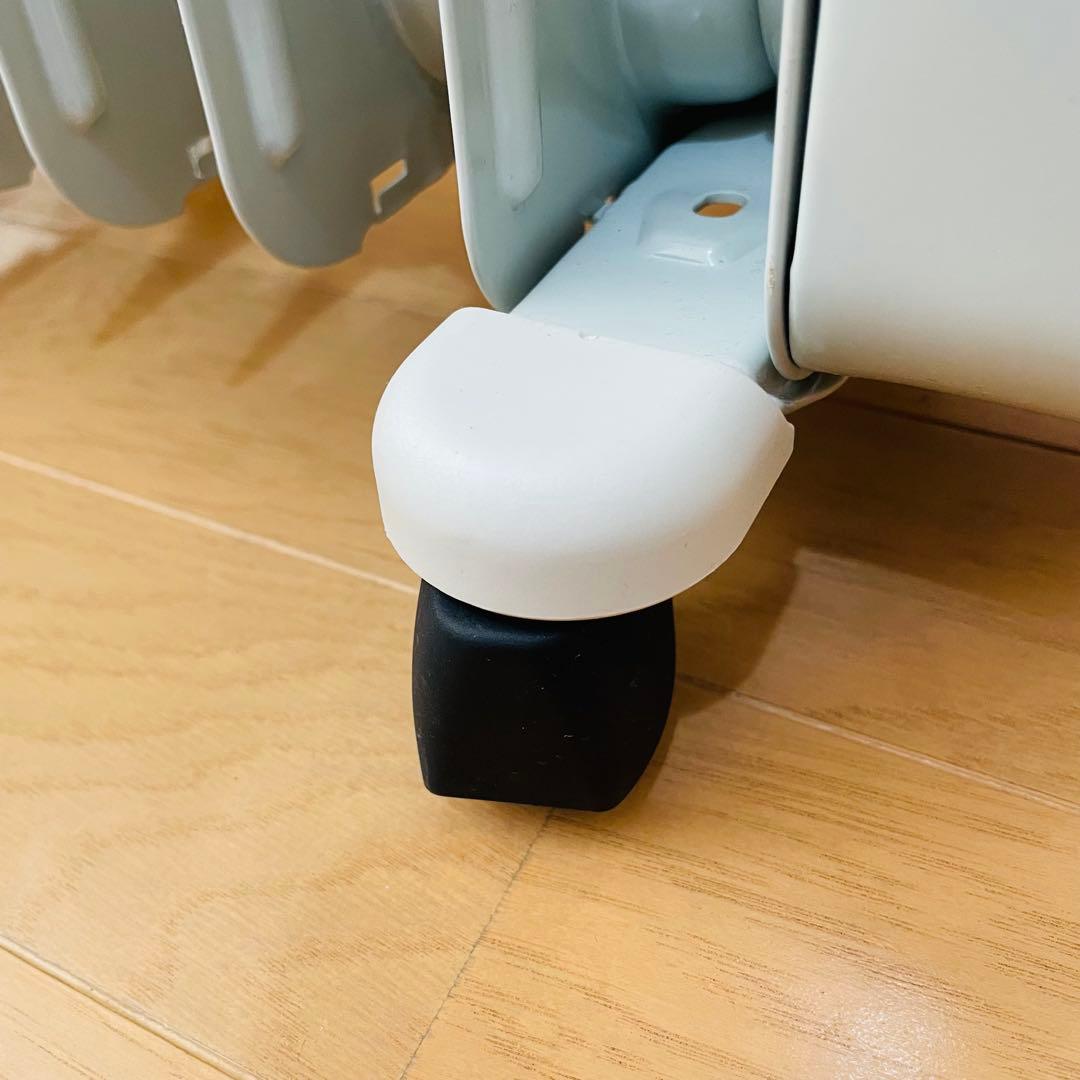 未使用級✨　デロンギ H770812EFSN-GY オイルヒーター 1200W