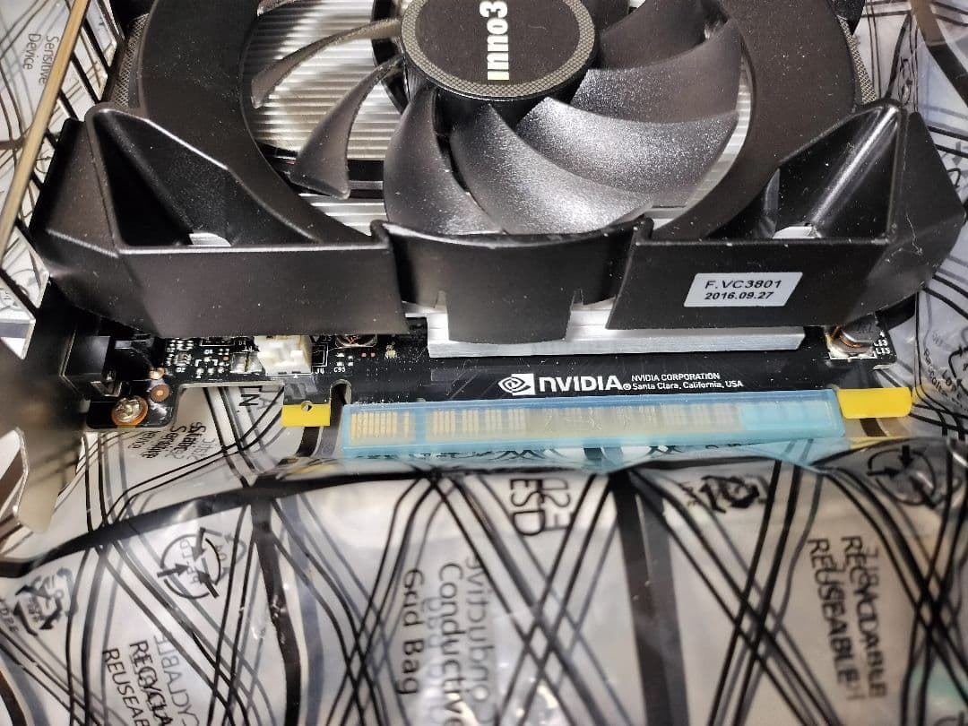 グラフィックボード・グラボ・ビデオカード Inno3D GeForce GTX 1050 Ti Compact 4GB