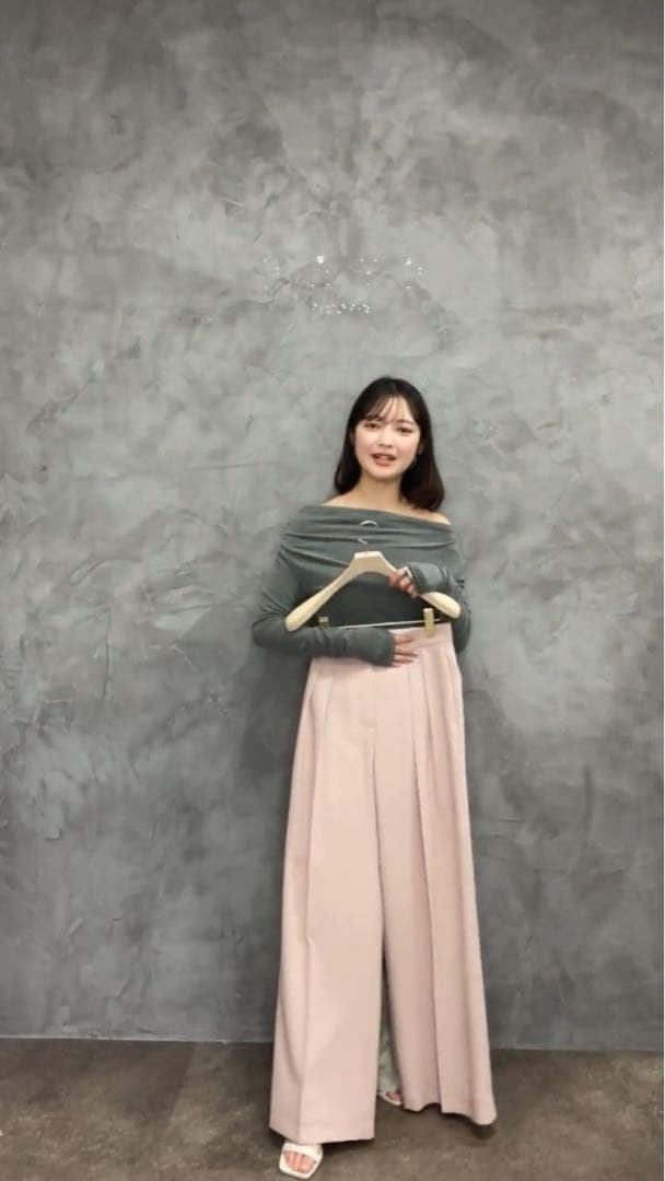 アニュアンス　ギャザードレープカットトップス グレー 長袖 オフショル